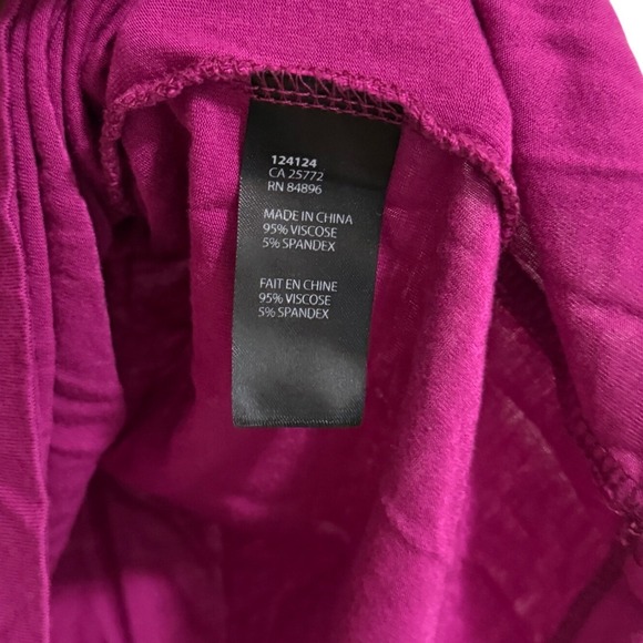 FYLO Womens Magenta Embellished V-Neck Flutter Sleeve Tunic Top Size Large - Picture 3 of 6